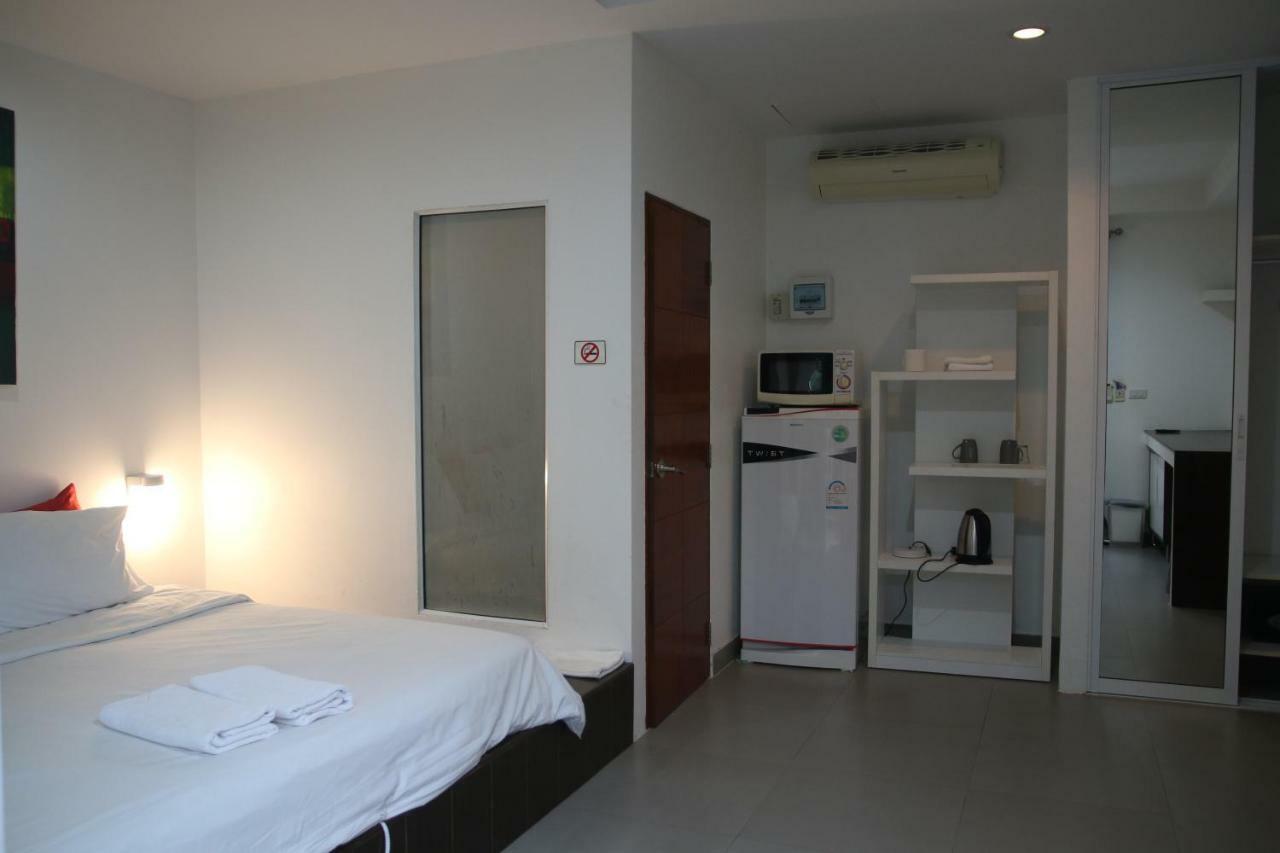 Gp Rooms Pool Guesthouse Pattaya Luaran gambar